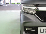LEDヘッドライトは、点灯の瞬間から光量を発揮し、突然暗くなるトンネルなどでの安定感を高めます。