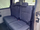 ゆとりある広々とした車内空間は、ドライブを始め買い物やレジャーなど、幅広く活躍します。一人でもみんなとでもお出かけを楽しみましょう!