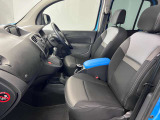 【車内ルームクリーニング済】専門スタッフにより車内はきれいにルームクリーニングを行っております。