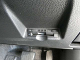 ナビ連動タイプのETC車載機です。ナビゲーションと連動してくれますのでカード未挿入を知らせてくれるなど便利な機能が追加されています。