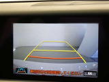 バックガイドモニターで、後方を確認しながら安心して駐車することができます。運転初心者も熟練者も必須の機能ですよ!