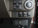 両側電動のスライドドアで楽々スムース!運転席からも開閉の操作もできます♪キーのスイッチひとつで自動開閉できる便利な機能もついてます♪