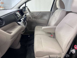 【車内ルームクリーニング済】専門スタッフにより車内はきれいにルームクリーニングを行っております。