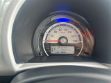 整備スタッフは国家資格を持つプロの整備士です。車検の受入/中間/完成検査と保安基準発行のすべても自社で行います。
