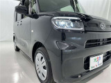 明るいライトが夜道を明るく照らしてくれます。 運転する上で、道路状況をいかに早く認識できるか重要なポイントです。 白色光が暗い道も明るく照らしてくれますよ。