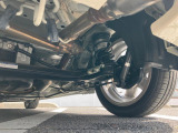 お車を安心してお乗りいただく為には、足回りの定期点検が欠かせません。サービスサポート(有償保証)では無料点検もご提供しており、安心のカーライフをお過ごしいただけるサポート体制が整っています。