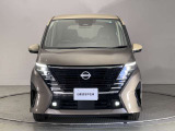 セレナ 1.4 e-4ORCE ハイウェイスターV 4WD 