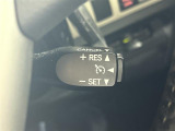 【アダプティブクルーズコントロール(ACC)】アクセルを踏まなくても、設定した速度で走行したり、先行車との車間距離を適切に維持する追従走行できます!機能には限界があるためご注意ください。