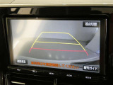 バックガイドモニターで、後方を確認しながら安心して駐車することができます。運転初心者も熟練者も必須の機能ですよ!