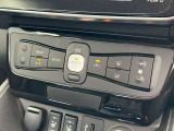 オートエアコンで温度を設定するだけで快適な車内環境を維持することができます!