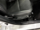 痛みの出やすい運転席シートの角、フロアマット、座面、ともに良好です