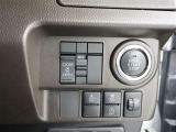 片側電動スライドドアの車両です