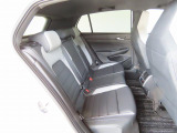 ISOFIX(イソフィックス)基準適合チャイルドシート固定装置!!安心楽々で対応チャイルドシートが取付できます。