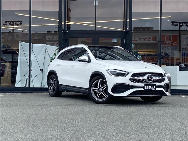 GLAクラス GLA200d 4マチック AMGライン 4WD 4WD サンルーフ