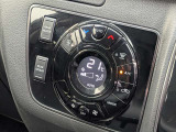 オートエアコンで温度を設定するだけで快適な車内環境を維持することができます!