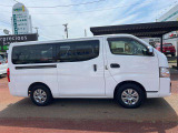 ご成約のおクルマ全て、エンジンオイルを交換してご納車させていただきます!また、点検時に消耗品の状態確認も行い必要に応じて新品交換させていただきます!