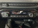 運転席&助手席シートヒーター付きです。 寒い日も快適なドライブが楽しめます♪