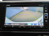 リアワイドカメラシステム!従来の視野に加えて、後方側方を約180&deg;まで見えるワイドビューと、後方を真上から見たような視野で駐車時などに便利なトップダウンビューの3つの視野があります!