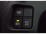 使いやすさや安全性を追求したステアリング周り!高級車ゆえにスイッチ類が多いのも特徴ですね!考え尽くされた配置ですぐに使いこなす事が出来ますのでご安心下さい!是非、体感してみて下さい!!
