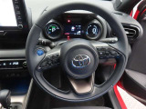 ぜひ展示車の運転席に座ってみてください。