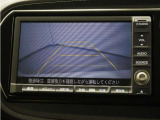バックカメラ搭載です!車庫入れが苦手な人はもちろん、車両感覚に自信がある人にもお勧めです!見えない箇所が見えるようになるので、低い障害物や隠れてしまっている子供の存在等にも気付く事が出来ます。