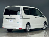 人気のセレナが入庫しました。是非現車を見にご来店下さい。