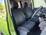 運転席シート廻りは使用感も少なく、とても良好な状態です♪さらに気持ちよくお乗り頂くために、徹底したルームクリーニングも実施しております!