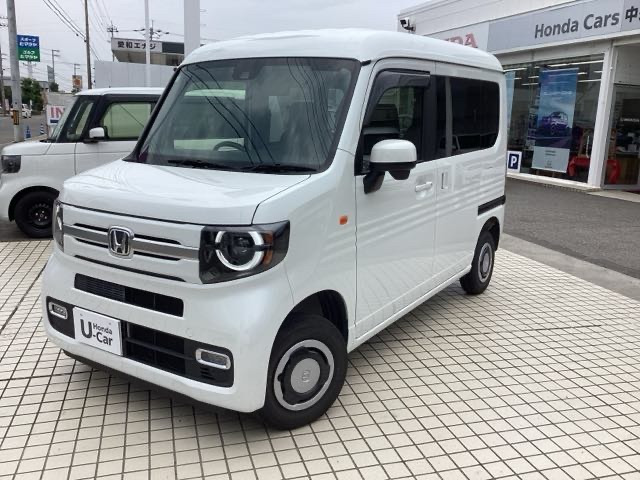N-VAN +スタイル ファン ターボ  4WD 