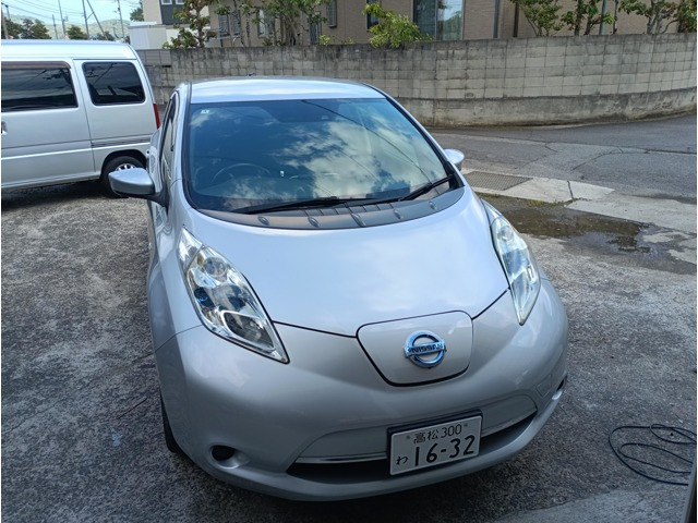 リーフ 30kWh X サンクス エディション 