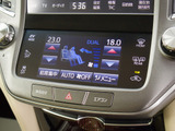使いやすさや安全性を追求したステアリング周り!高級車ゆえにスイッチ類が多いのも特徴ですね!考え尽くされた配置ですぐに使いこなす事が出来ますのでご安心下さい!是非、体感してみて下さい!!