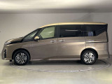 セレナ 1.4 e-4ORCE ハイウェイスターV 4WD 