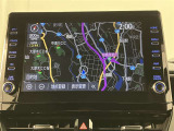 いまや必須装備「ナビゲーション」搭載!知らない場所にスイスイッとドライブ。もう、これなしではハンドルを握れませんね!でも運転中の操作は危険ですのでご注意ですね☆