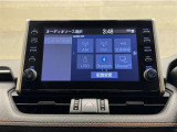 ディスプレイオーディオを装備。スマホと車をつなぐことで、これまでのナビに加えていろんなサービスが楽しめます。