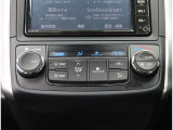 【オートエアコン】1年中快適な室内を提供!車内温度を設定すると、風量を自動で調整してくれます。