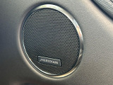 MERIDIANは英国のプレミアムオーディオブランドです。重低音から高音域までしっかりと再現でき、コンサートのような臨場感溢れる音響空間を実現します。どうぞ店頭にてご体感ください。