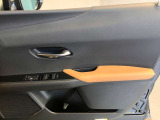 【運転席ドアの内側】