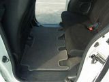 後席シートもゆったりすわれます♪