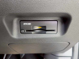 今では必需品のETCもパネルデザインにフィットするビルトインタイプなので、見た目もスッキリとしています
