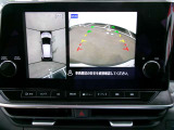アラウンドビューモニター。空の上から見下ろすような視点でスムース駐車。