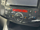 オートエアコンで温度を設定するだけで快適な車内環境を維持することができます!