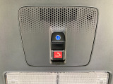 体調が悪くなったときや事故に遭遇したとき、またはあおり運転にあっているときなど、緊急時に車内の「緊急通報ボタン」を押すと緊急サポートセンターにつながり、オペレーターが警察・救急への取次ぎを行います