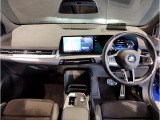 ☆センターパネルを運転席側に僅かに傾けたBMW独特のインパネ☆【駆け抜ける歓び】はここからもスタートしております☆
