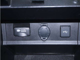 1500Wまで使えるAC100Vコンセント/USB端子