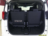 当社の九州運輸局指定工場にて、納車前点検整備致します。 点検項目数は100項目に及び、安心の状態でお客様にお届けいたします!買ってからも安心のカーライフを提供します。