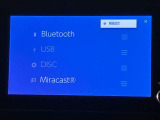 いまや必須装備「ナビゲーション」搭載!知らない場所にスイスイッとドライブ。もう、これなしではハンドルを握れませんね!でも運転中の操作は危険ですのでご注意ですね☆