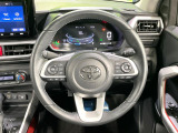 【純正革巻きステアリング】上質な革を使用することで、手にしっかり馴染みとても運転しやすいハンドルです♪