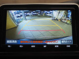 バックガイドモニターで、後方を確認しながら安心して駐車することができます。運転初心者も熟練者も必須の機能ですよ!