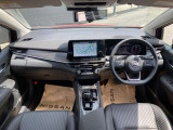 広々とした視界を体感できます。運転が楽しくなりますね。