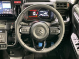 【純正革巻きステアリング】上質な革を使用することで、手にしっかり馴染みとても運転しやすいハンドルです♪
