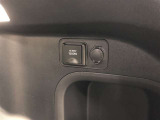 ラゲージスペースにはアクセサリーコンセント(AC100V・1500W)が設置されています。電気製品を使用できるので、災害などによる非常時に電力が必要なとき給電可能です!